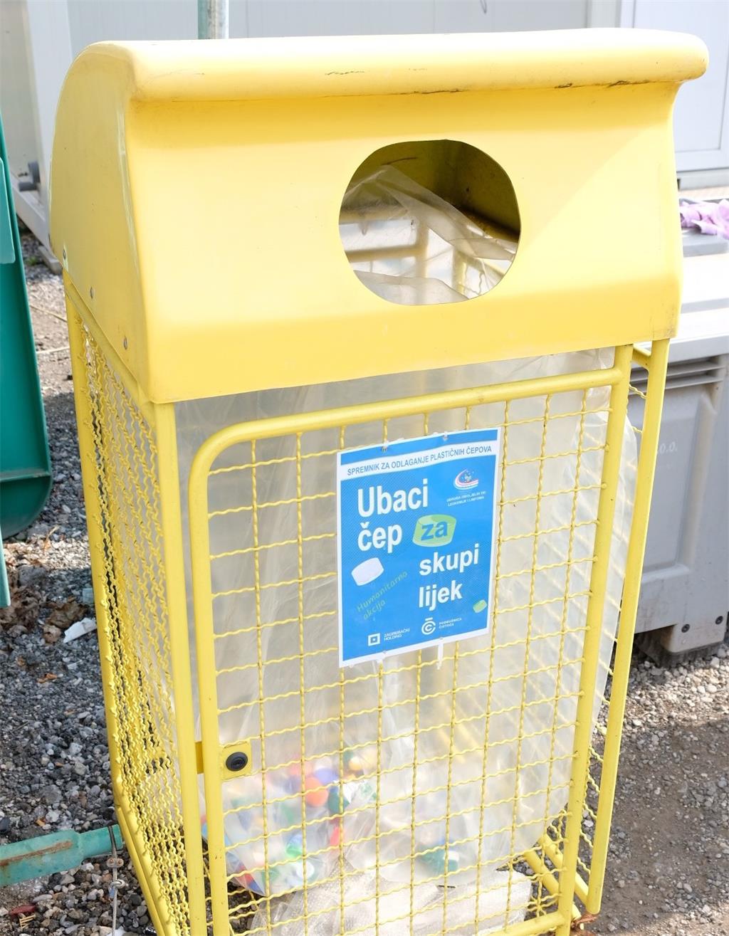 Humanitarna akcija „Ubaci čep za skupi lijek!“ na reciklažnim dvorištima
